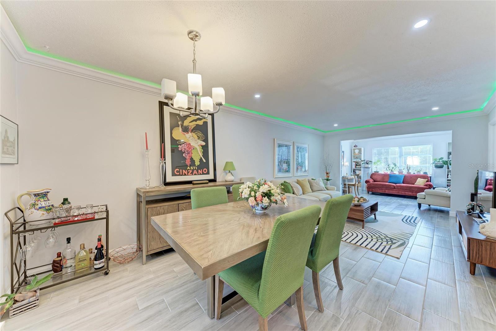 BAYSHORE ON THE LAKE APTS SEC 1 - Residential