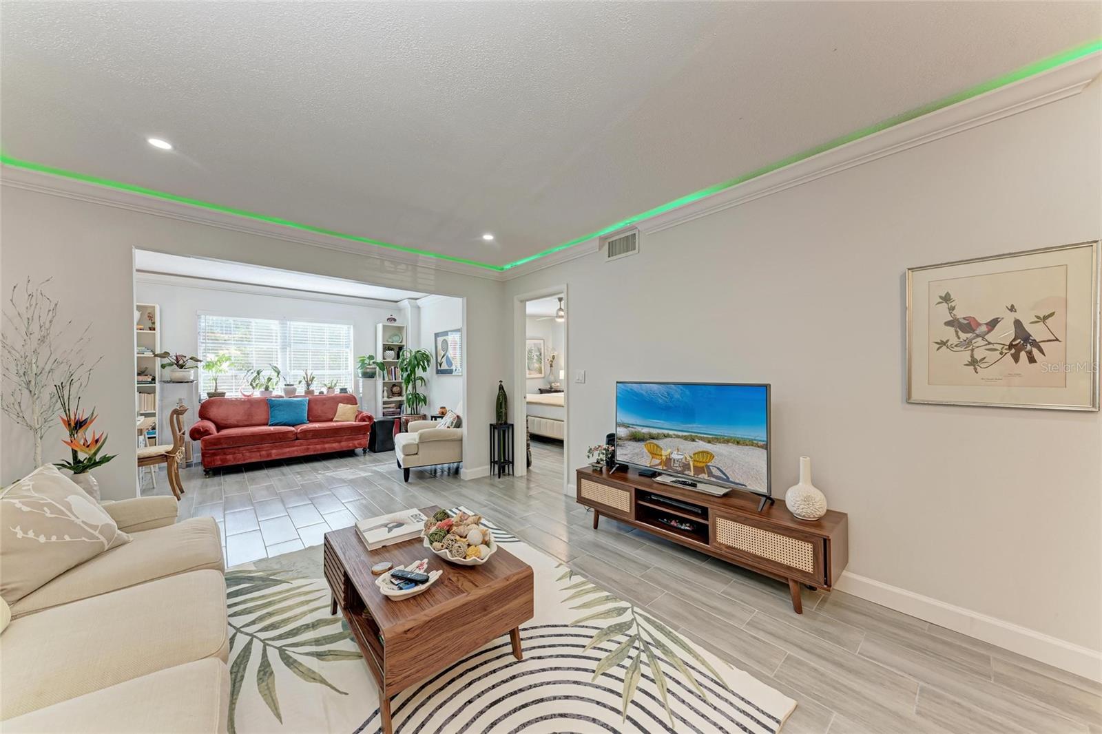 BAYSHORE ON THE LAKE APTS SEC 1 - Residential