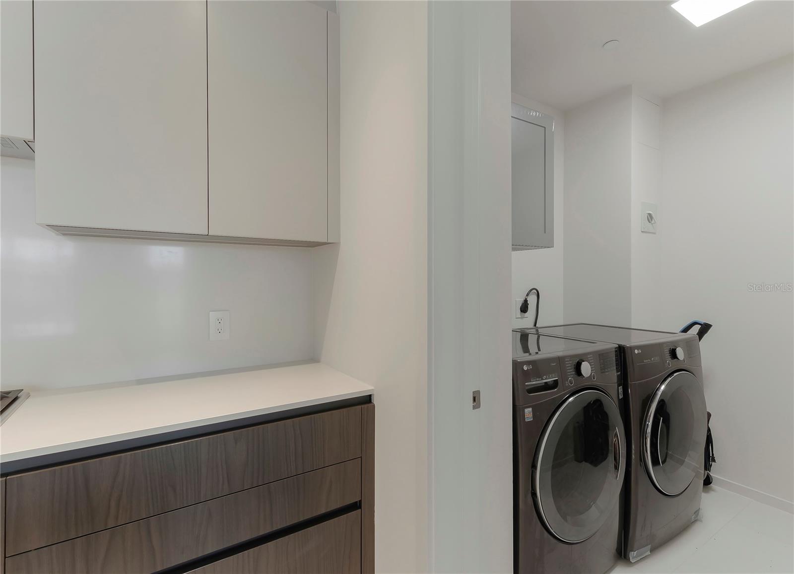 SERENA BY THE SEA CONDO - Residential
