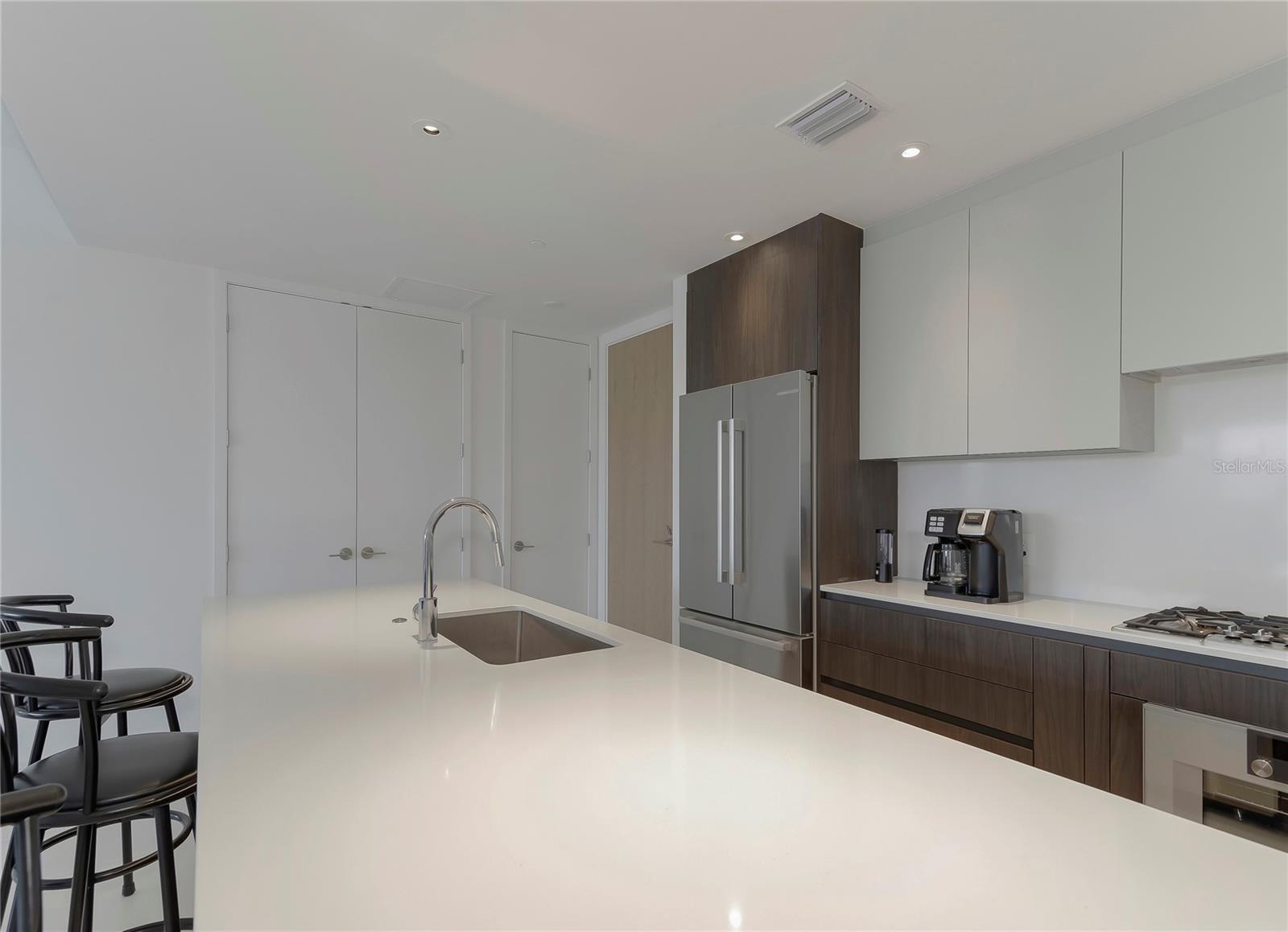 SERENA BY THE SEA CONDO - Residential