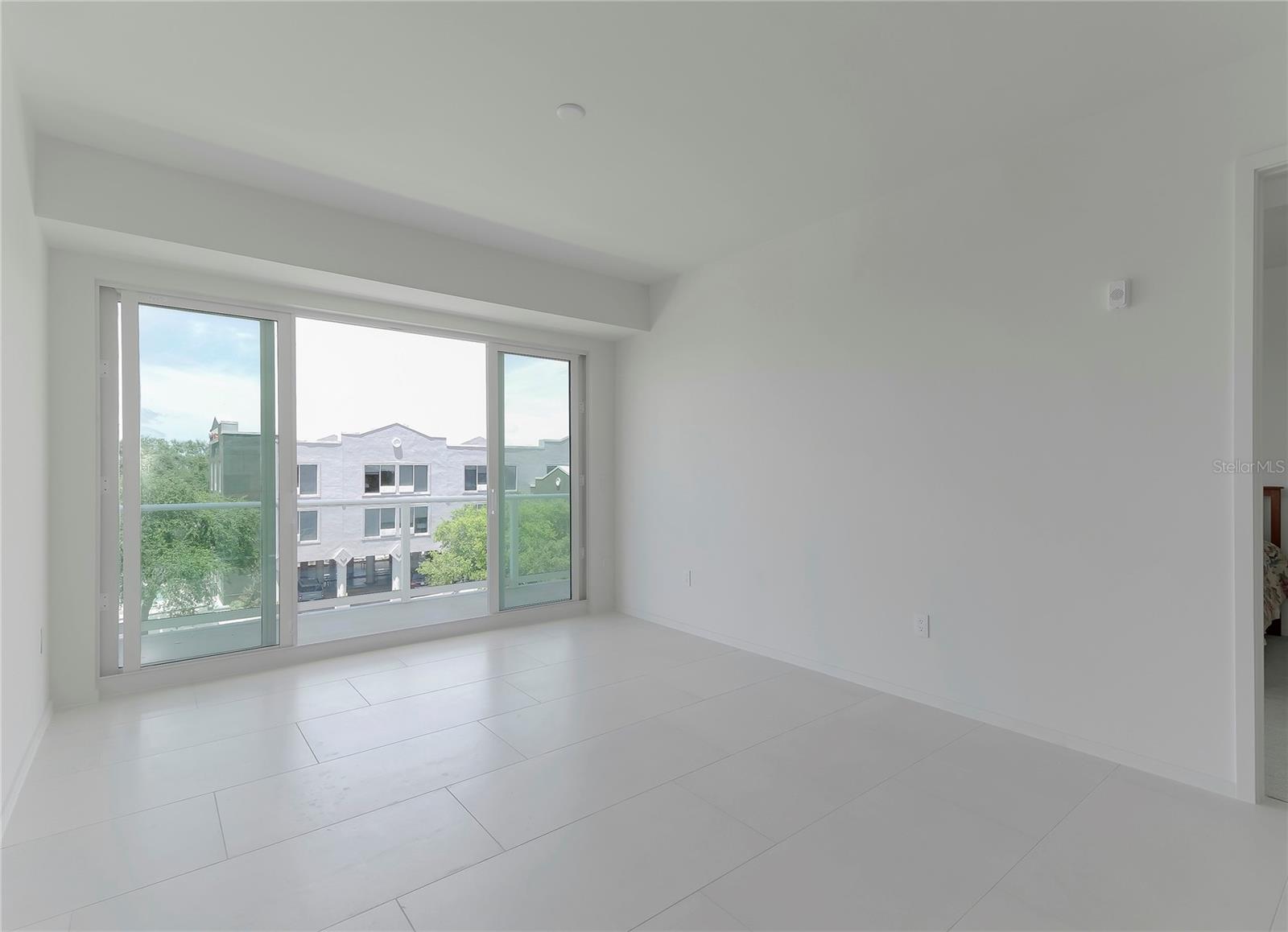 SERENA BY THE SEA CONDO - Residential