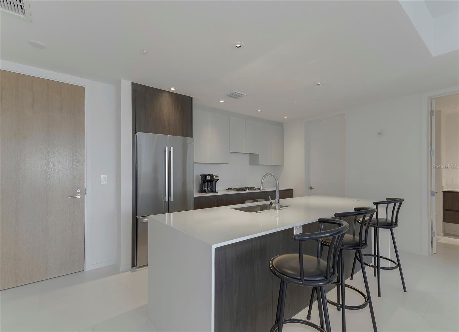 SERENA BY THE SEA CONDO - Residential