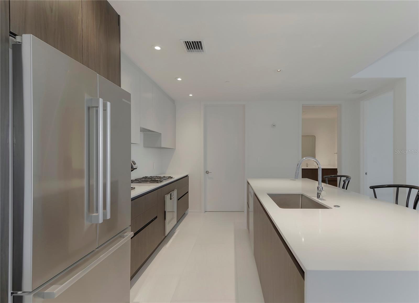 SERENA BY THE SEA CONDO - Residential