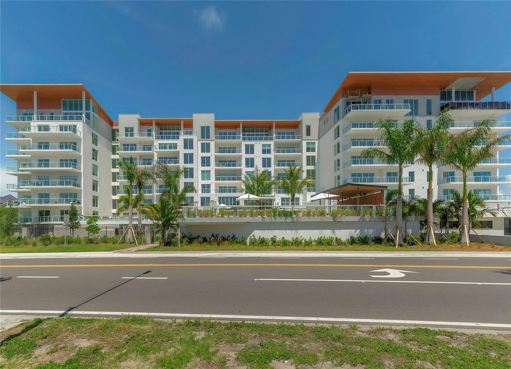 Photo of 1020 Sunset Point Road #302, Clearwater, FL 33755 (MLS # TB8419333)