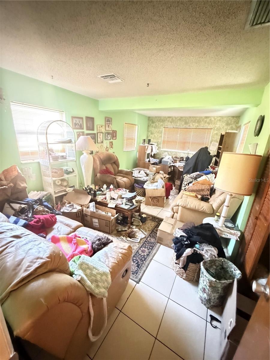 MARTIN TERRACE 1ST ADD - Residential