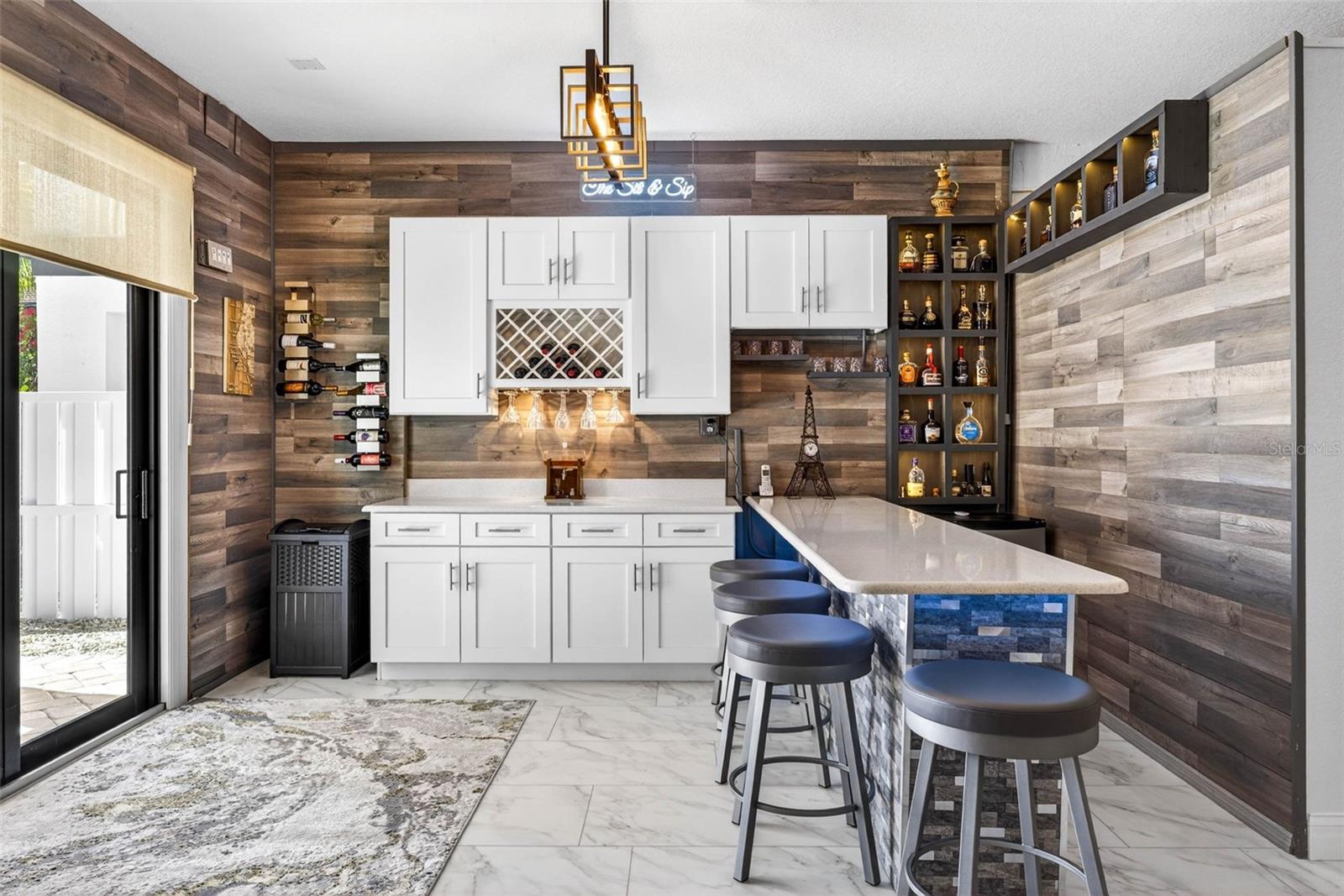 REDINGTON SHORES YACHT & TENNIS CLUB - Residential