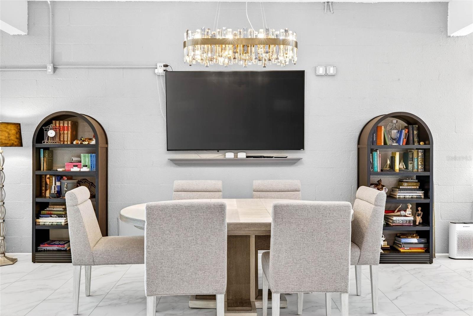 REDINGTON SHORES YACHT & TENNIS CLUB - Residential