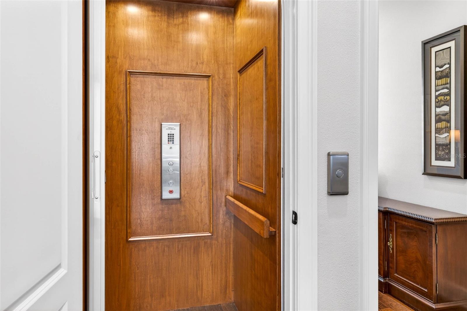 REDINGTON SHORES YACHT & TENNIS CLUB - Residential