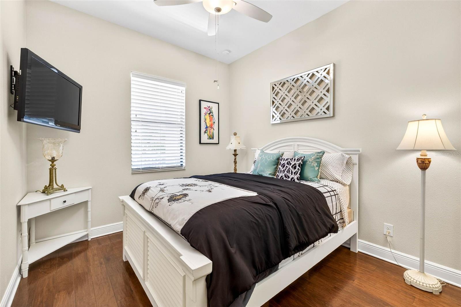 REDINGTON SHORES YACHT & TENNIS CLUB - Residential