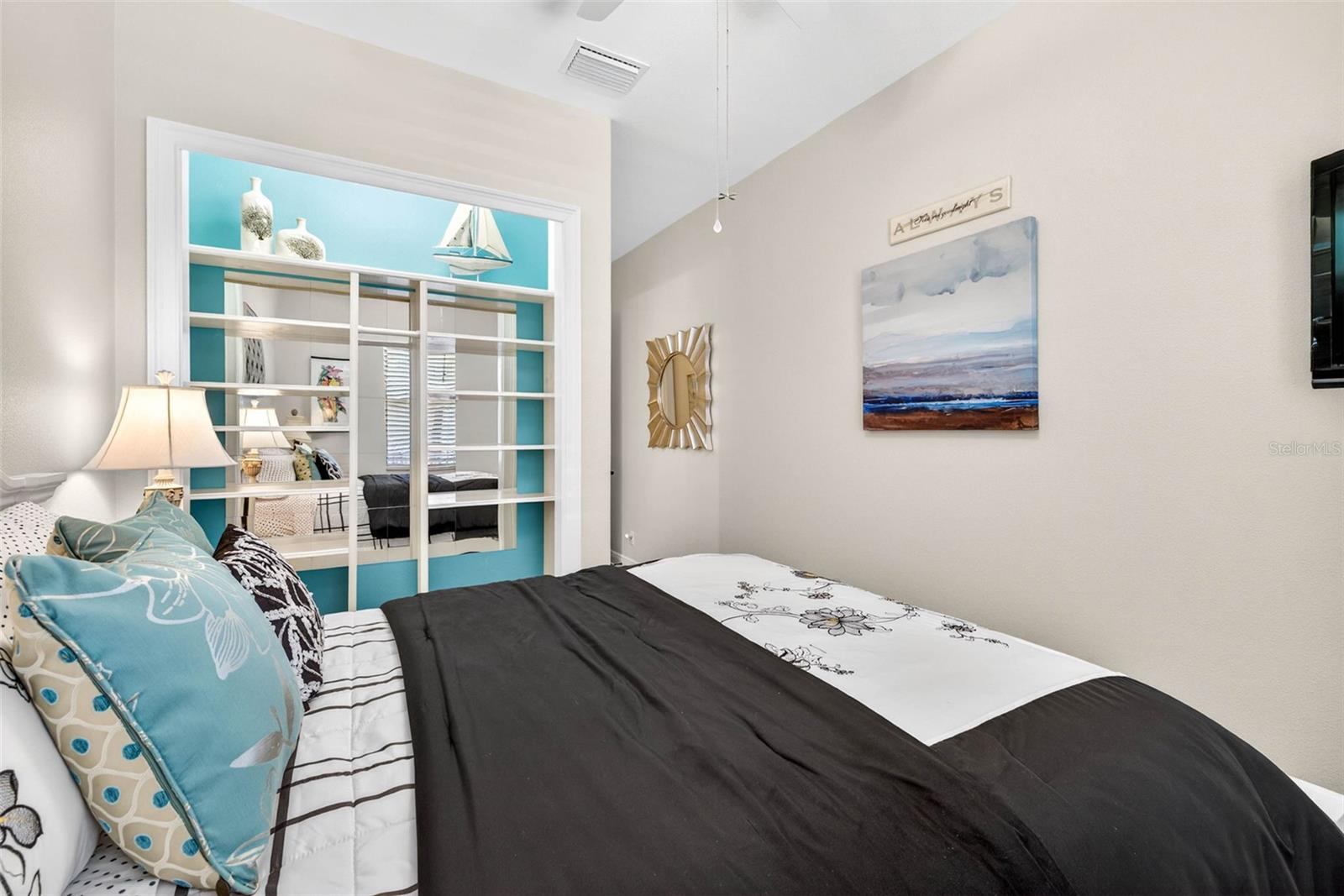 REDINGTON SHORES YACHT & TENNIS CLUB - Residential