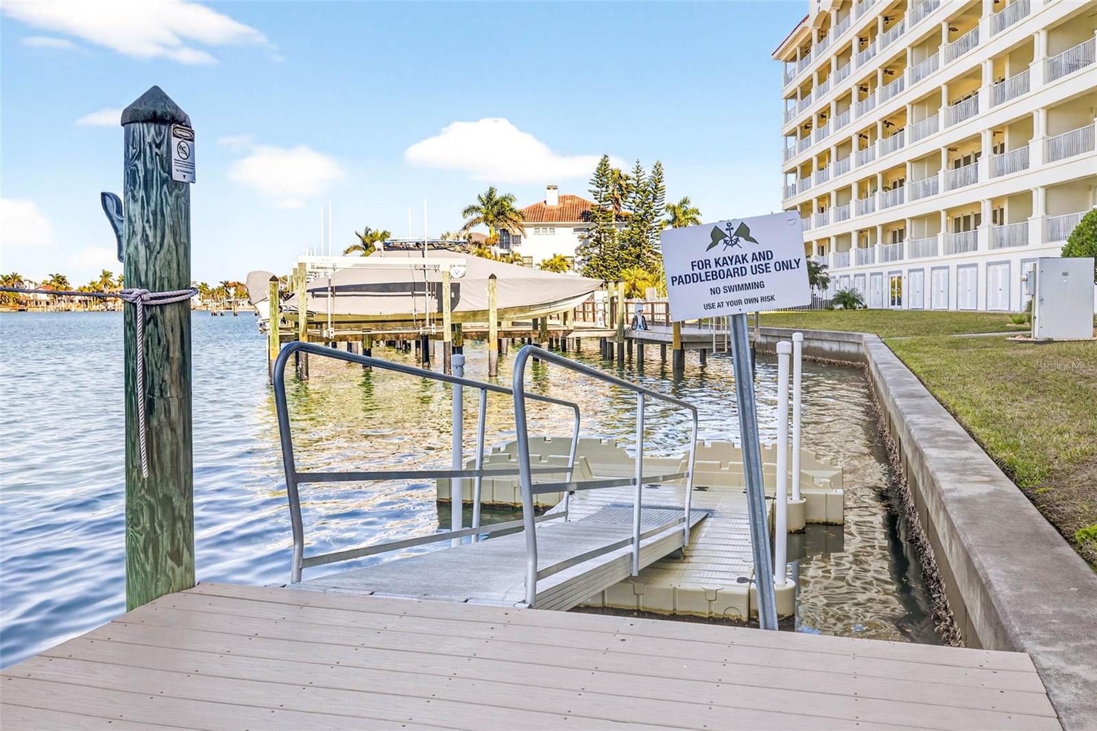 REDINGTON SHORES YACHT & TENNIS CLUB - Residential