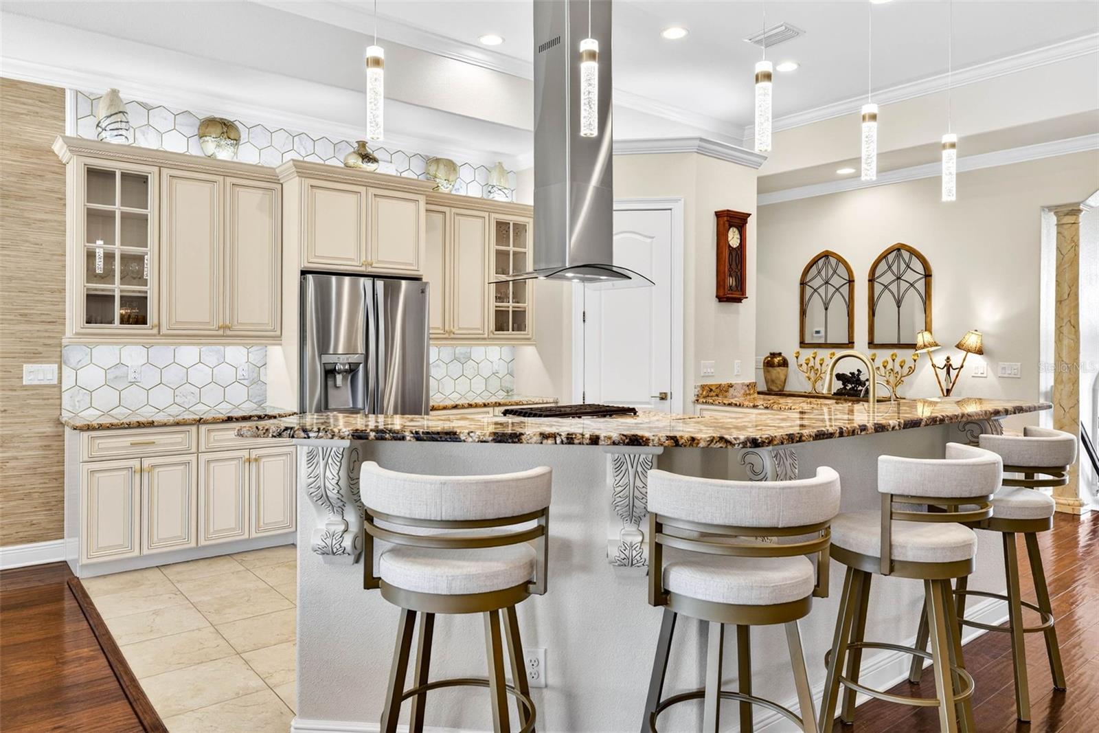 REDINGTON SHORES YACHT & TENNIS CLUB - Residential