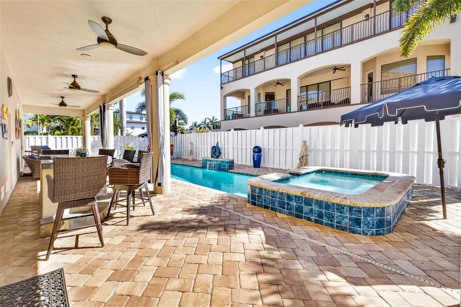 REDINGTON SHORES YACHT & TENNIS CLUB - Residential