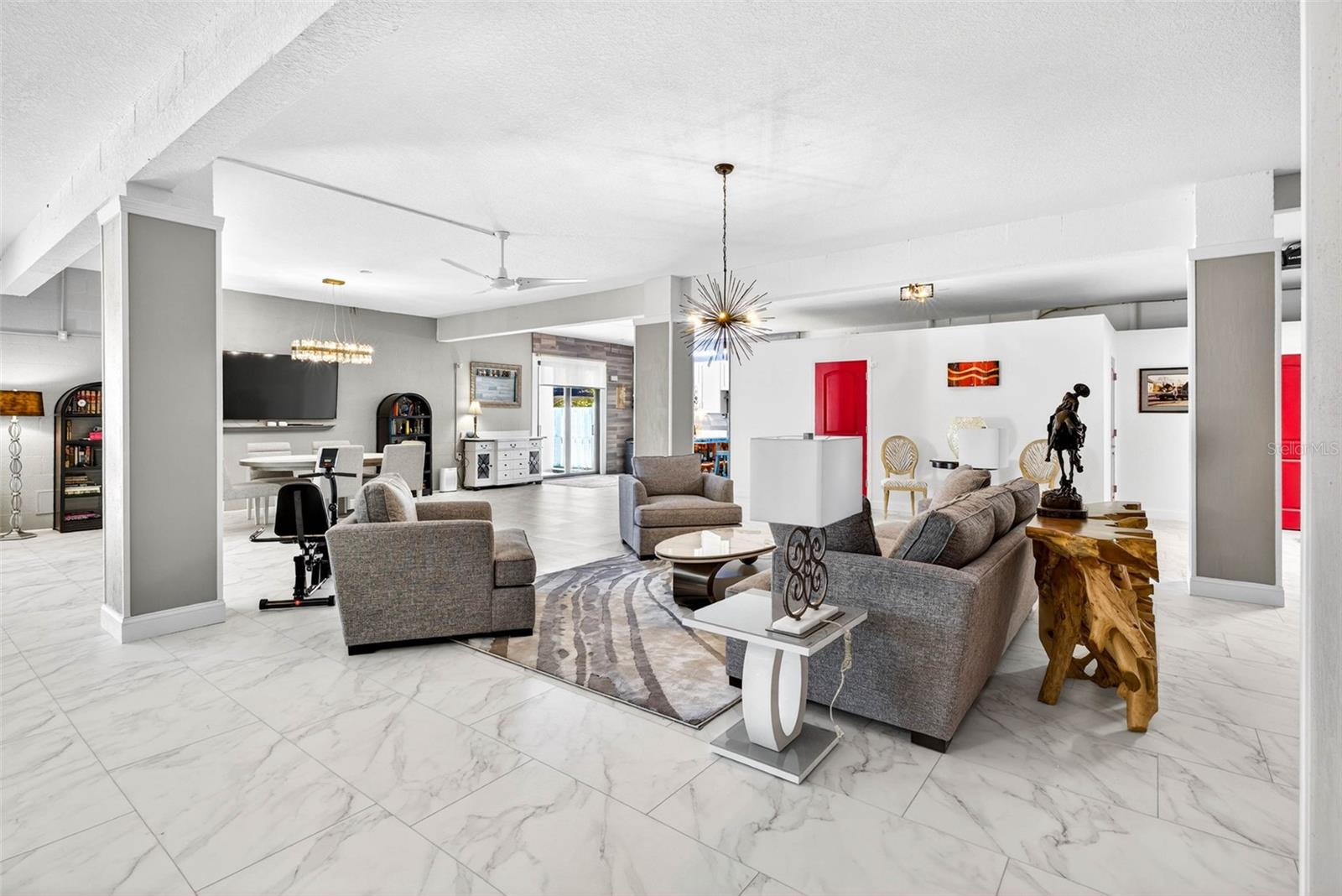 REDINGTON SHORES YACHT & TENNIS CLUB - Residential