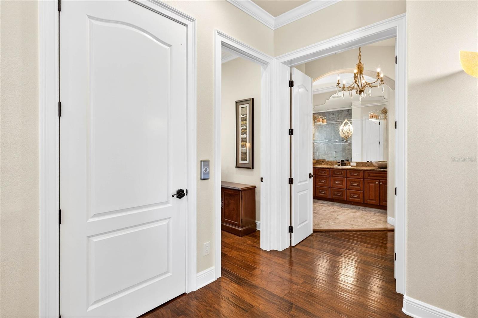 REDINGTON SHORES YACHT & TENNIS CLUB - Residential