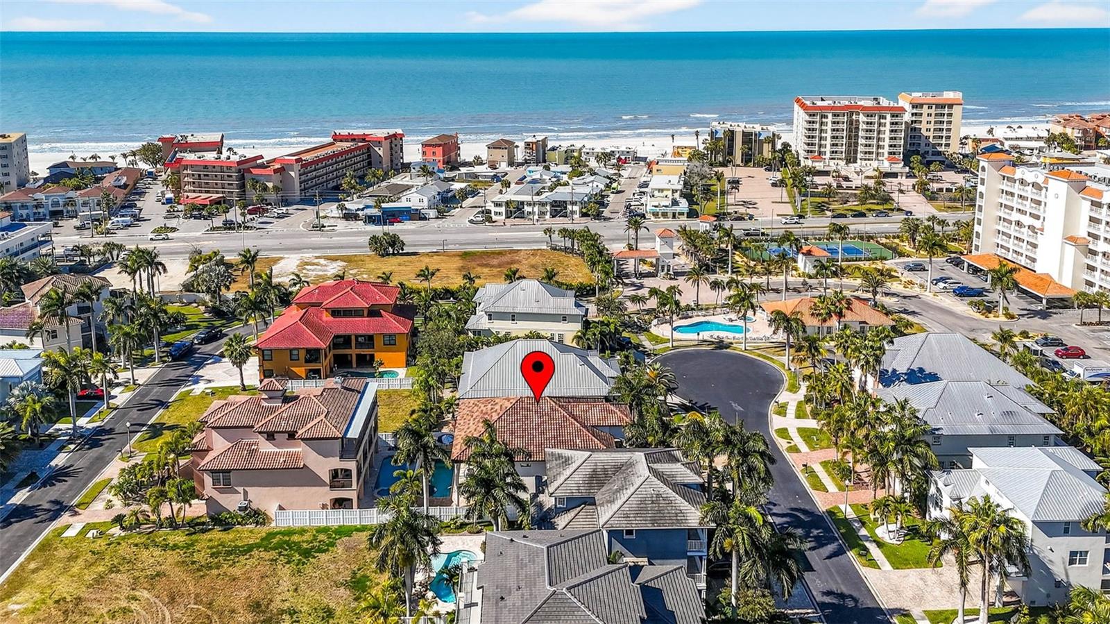 REDINGTON SHORES YACHT & TENNIS CLUB - Residential