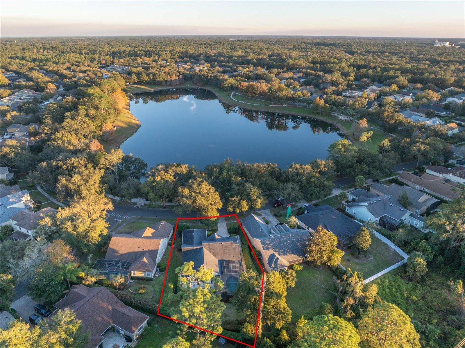 312 W LAKE VICTORIA CIRCLE