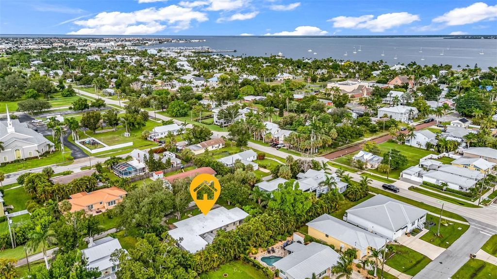 Photo of 418 Durrance Street, Punta Gorda, FL 33950 (MLS # C7514335)