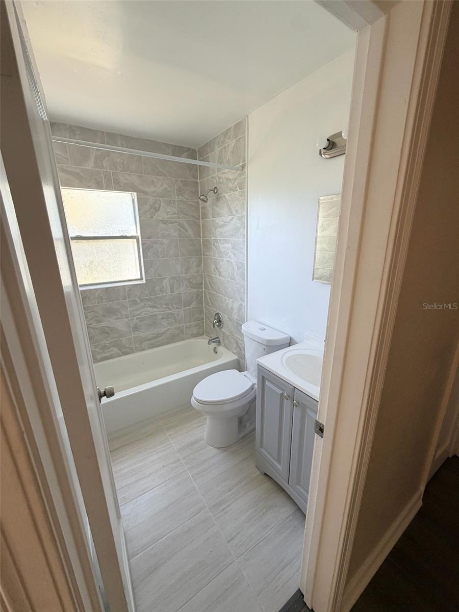 WELLSWOOD ESTATES UNIT NO 2 - Residential Lease