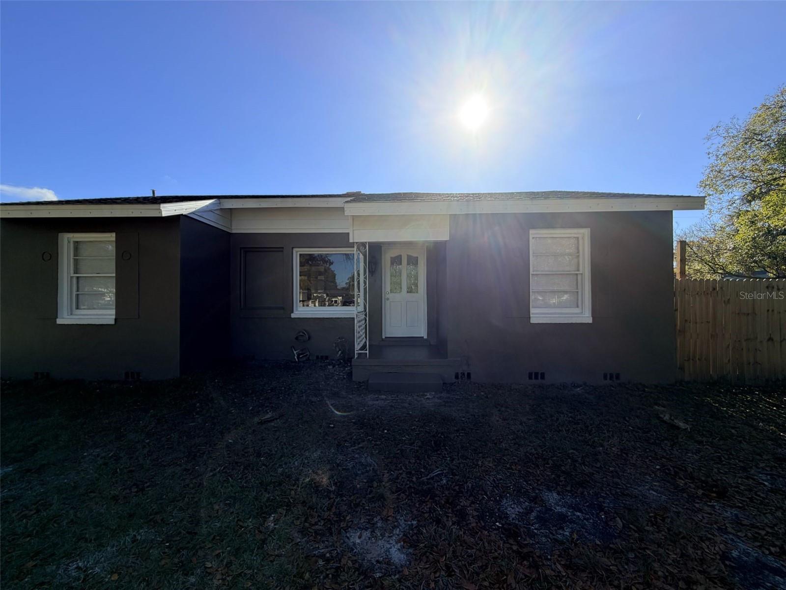 WELLSWOOD ESTATES UNIT NO 2 - Residential Lease