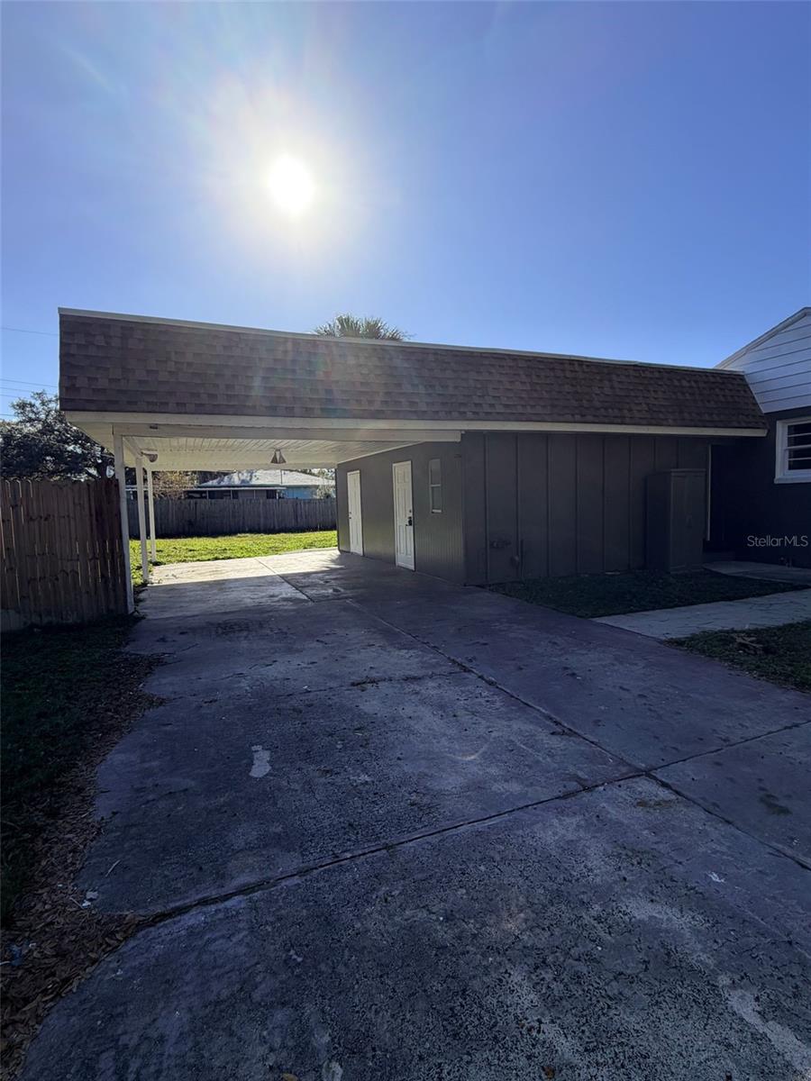 WELLSWOOD ESTATES UNIT NO 2 - Residential Lease