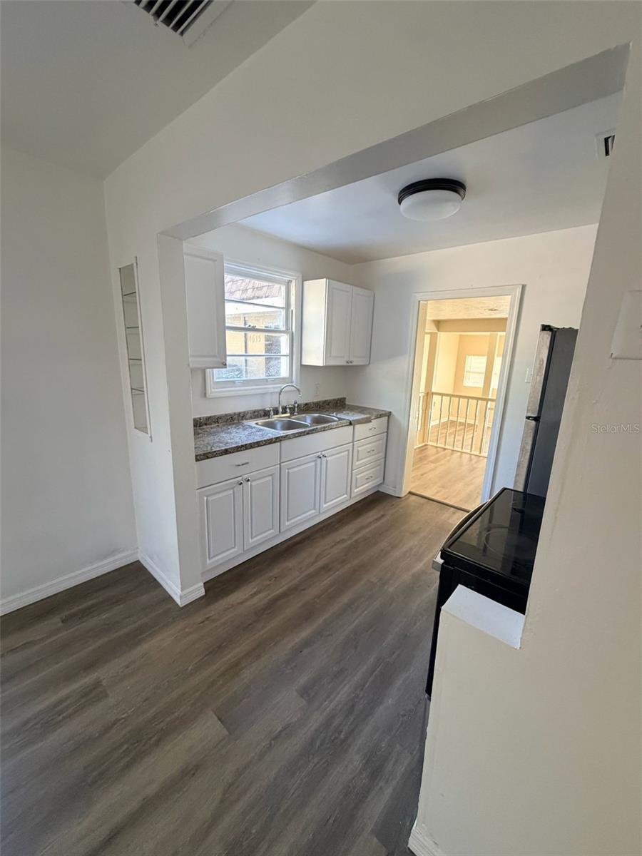 WELLSWOOD ESTATES UNIT NO 2 - Residential Lease