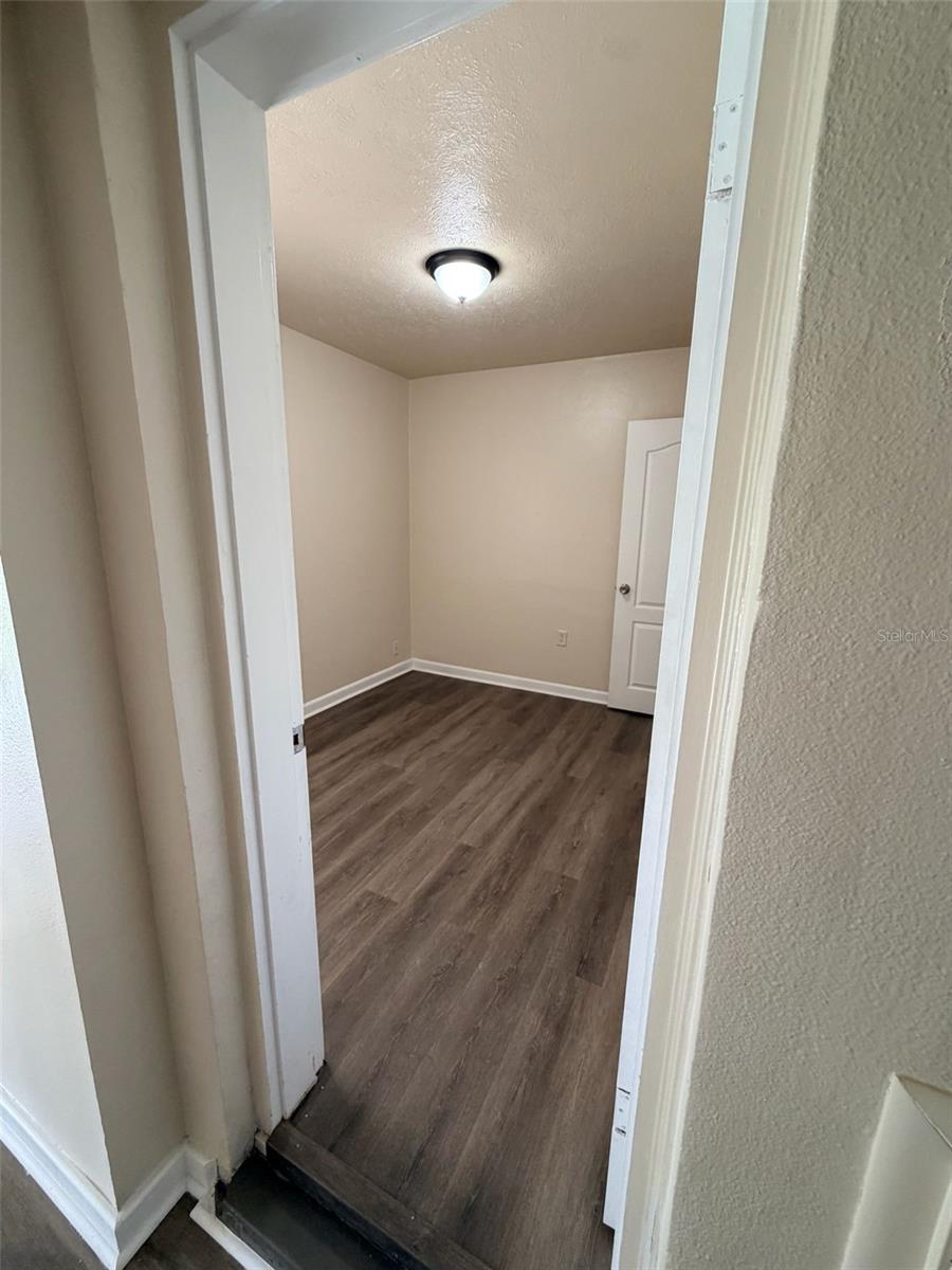 WELLSWOOD ESTATES UNIT NO 2 - Residential Lease