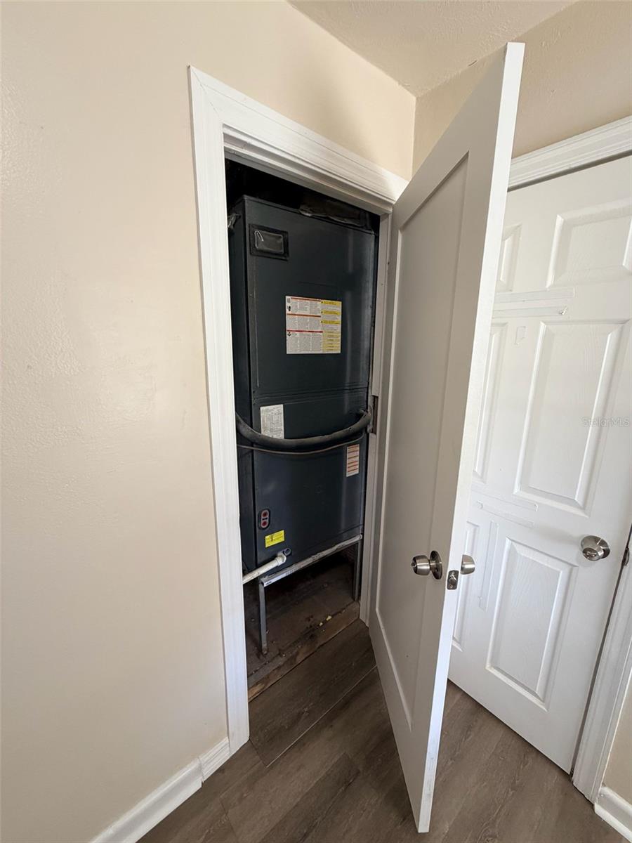 WELLSWOOD ESTATES UNIT NO 2 - Residential Lease