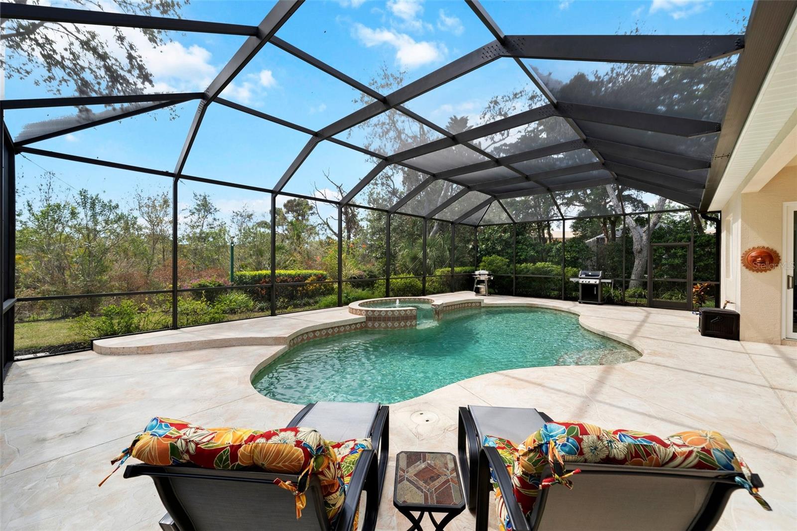 RIVENDELL THE WOODLANDS - Residential