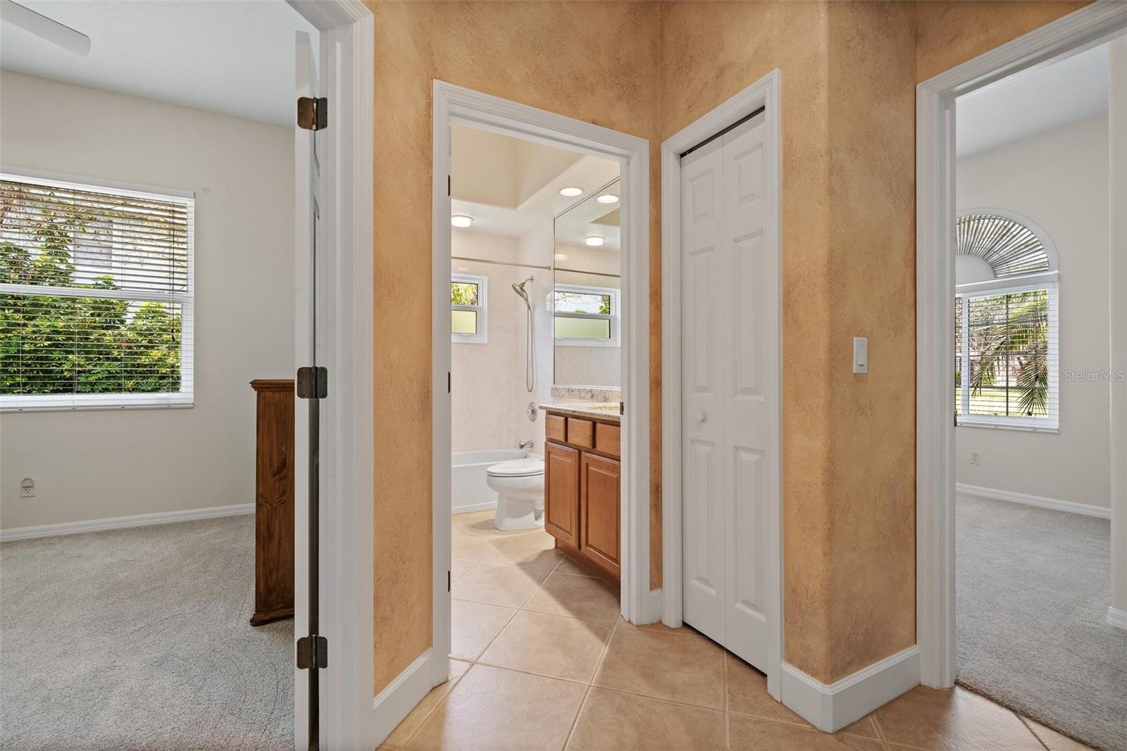 RIVENDELL THE WOODLANDS - Residential