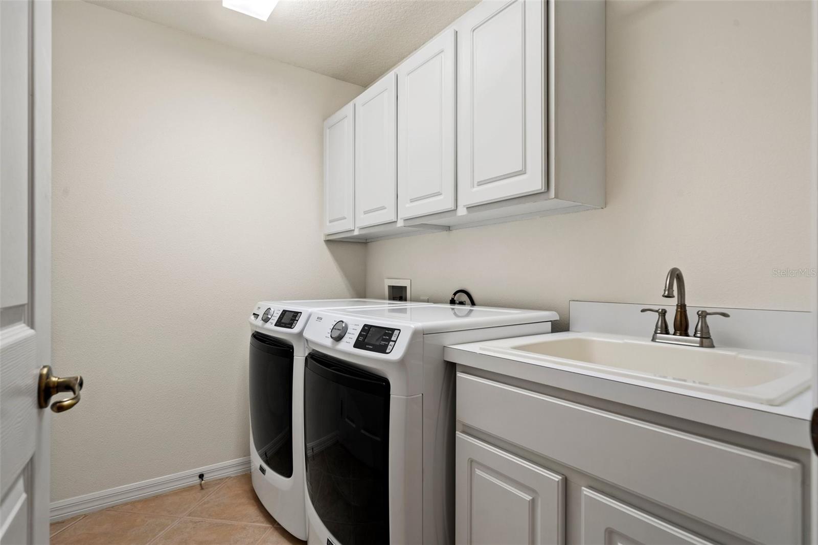 RIVENDELL THE WOODLANDS - Residential