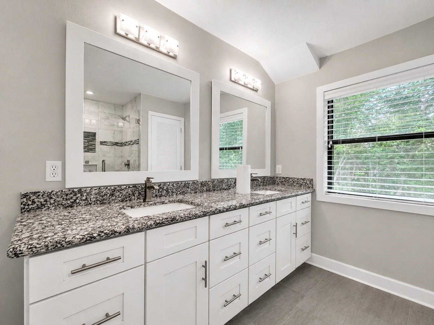 OAK CREST ESTATE ADD #1 - Residential