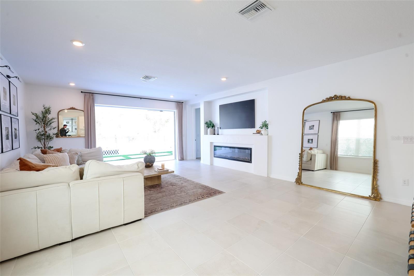 STARKEY RANCH - Residential