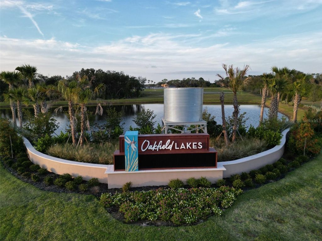 Photo of 10527 Curving Creek Loop, Parrish, FL 34219 (MLS # TB8504094)