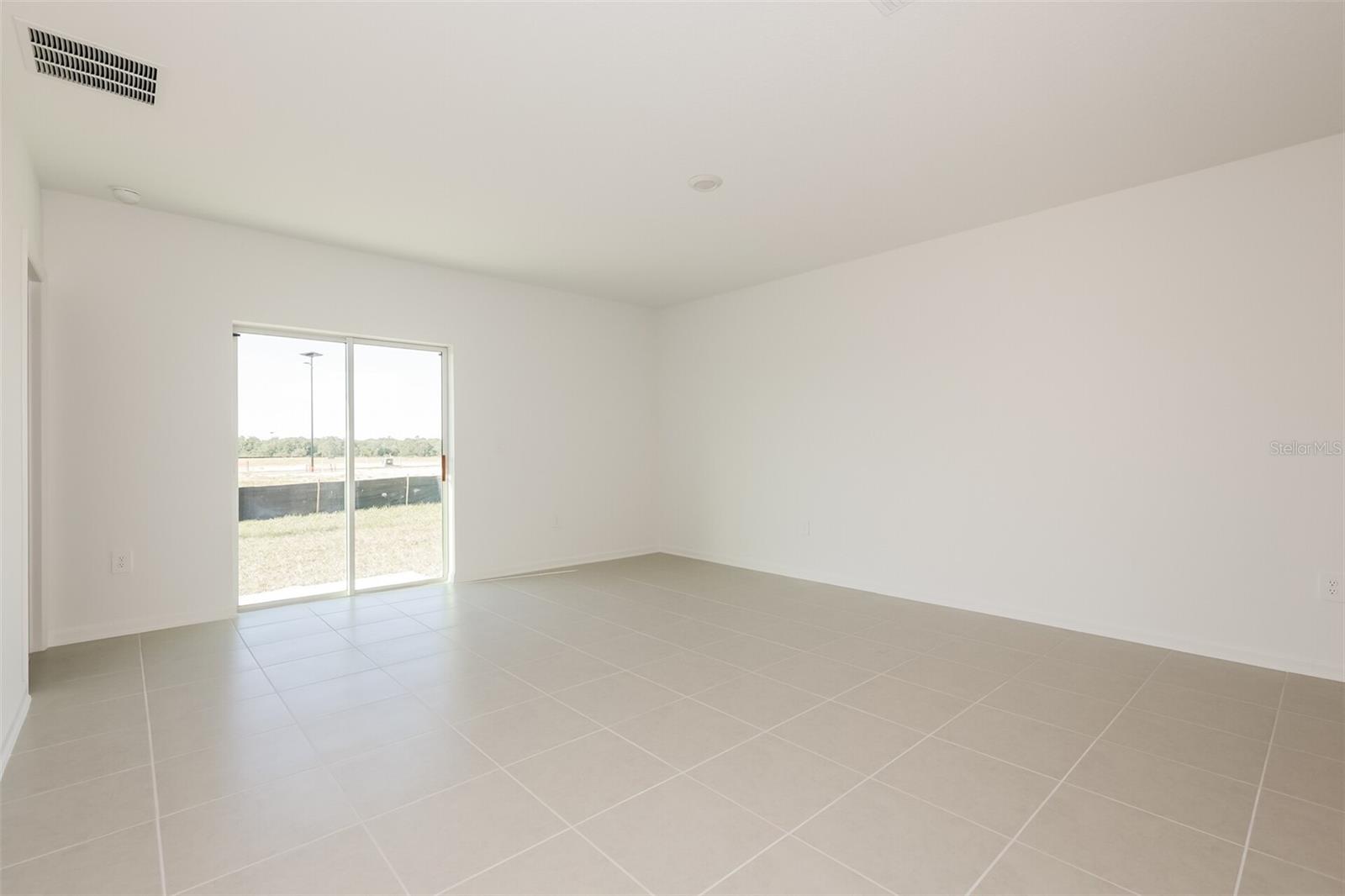 RANCHES/LK MCLEOD I - Residential Lease