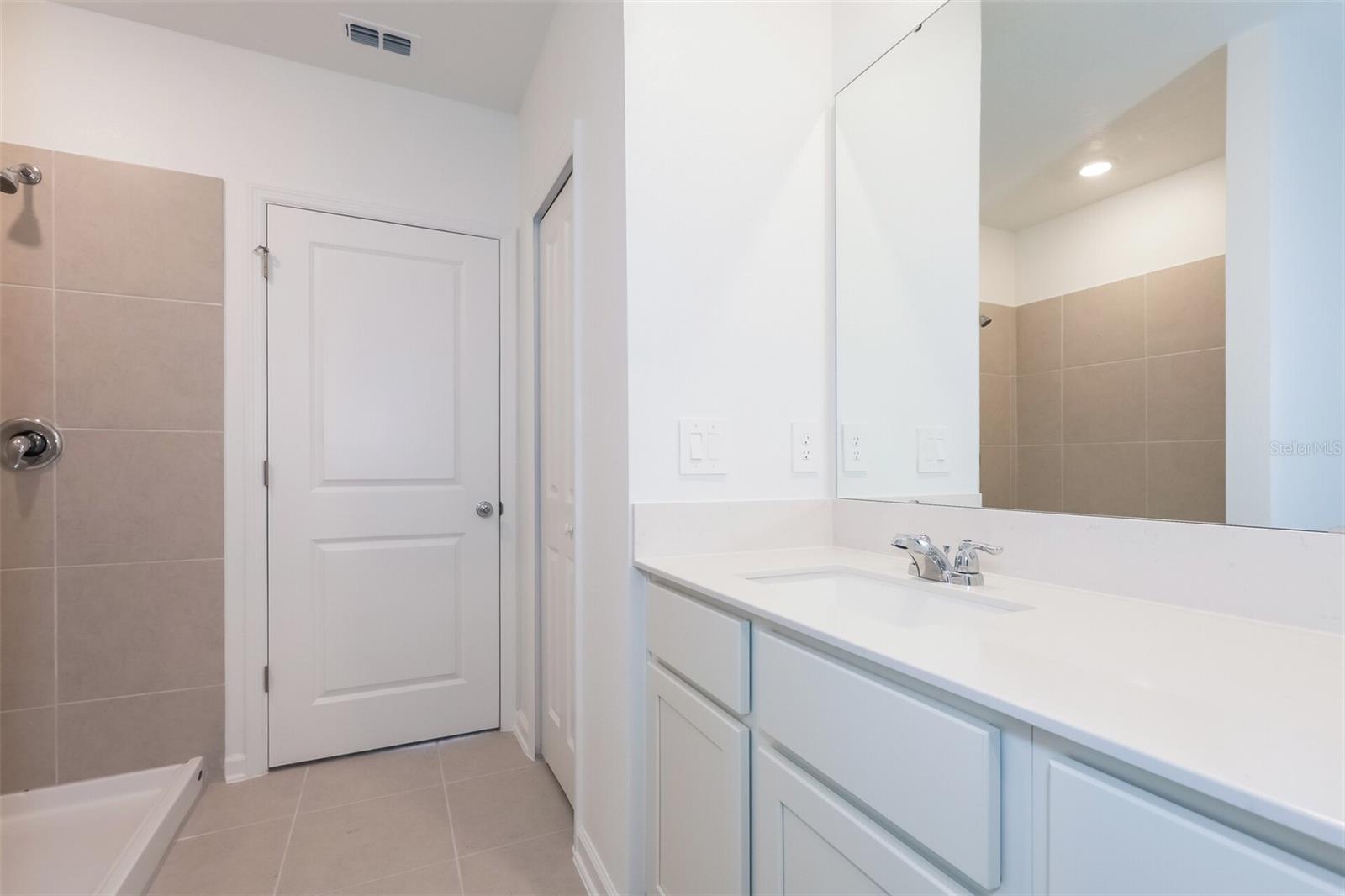 RANCHES/LK MCLEOD I - Residential Lease