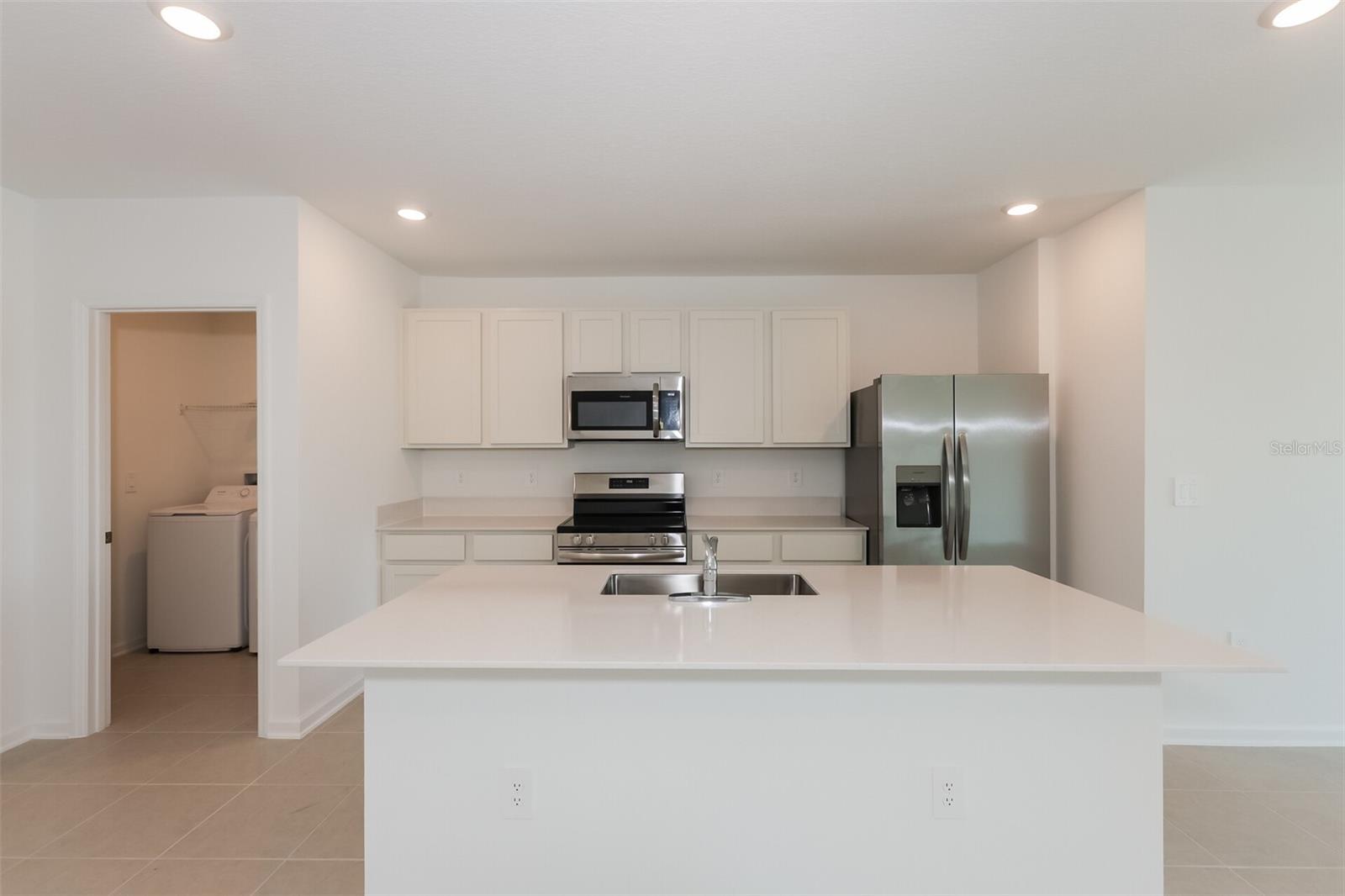 RANCHES/LK MCLEOD I - Residential Lease