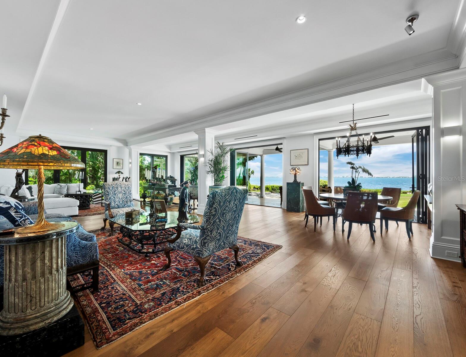 INDIAN BEACH/SAPPHIRE SHORES - Residential