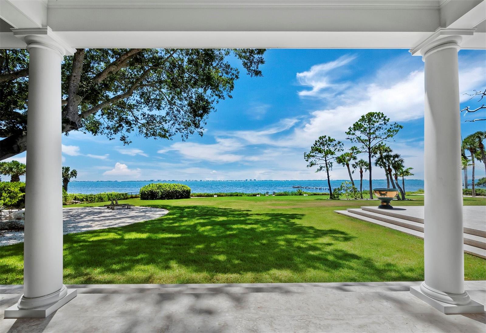 INDIAN BEACH/SAPPHIRE SHORES - Residential