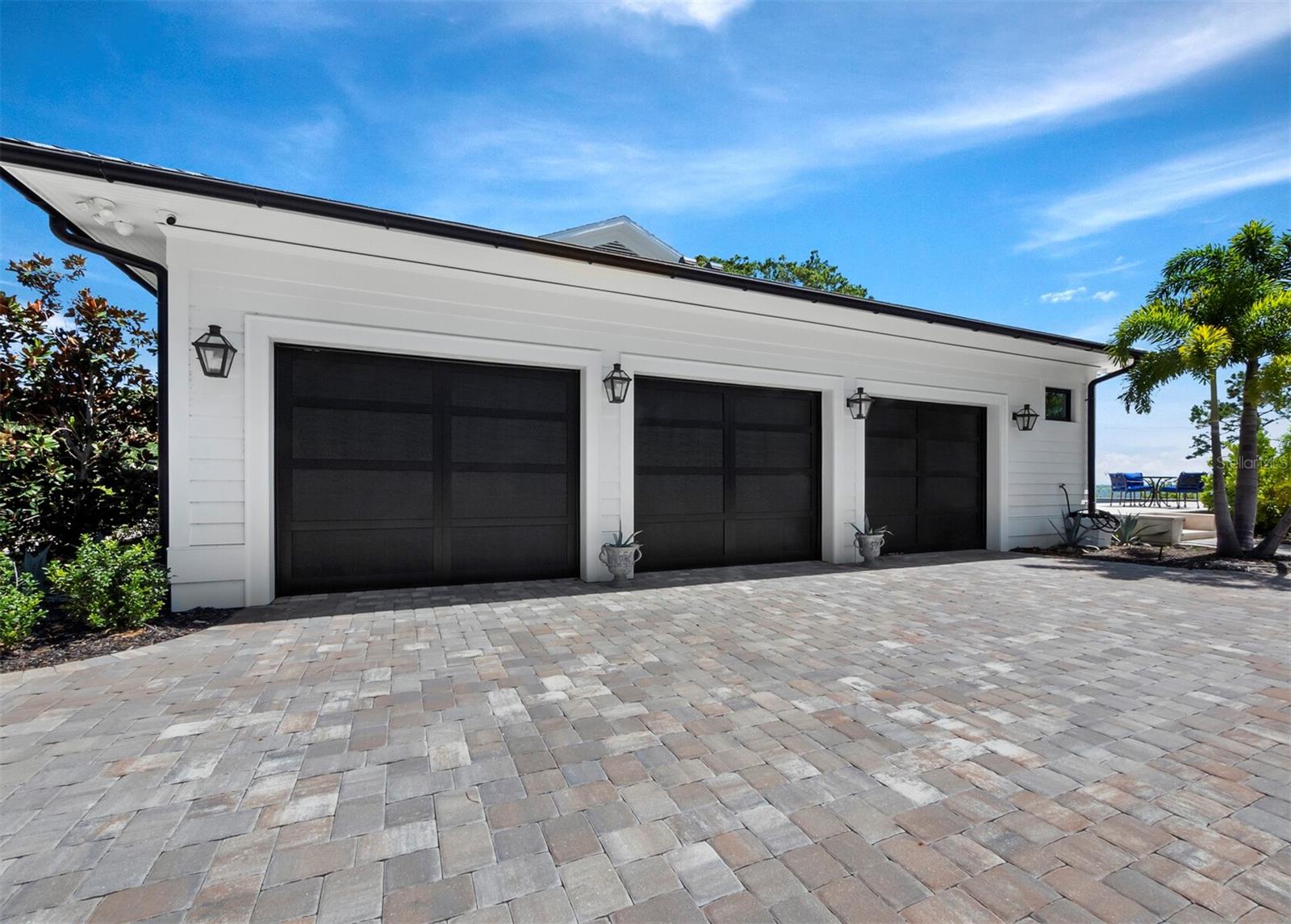 INDIAN BEACH/SAPPHIRE SHORES - Residential