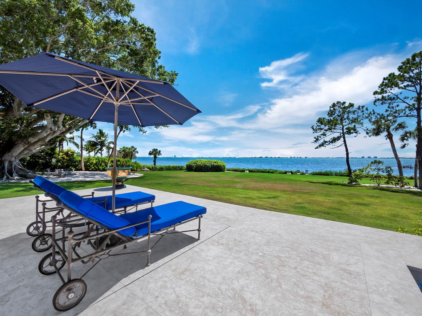INDIAN BEACH/SAPPHIRE SHORES - Residential
