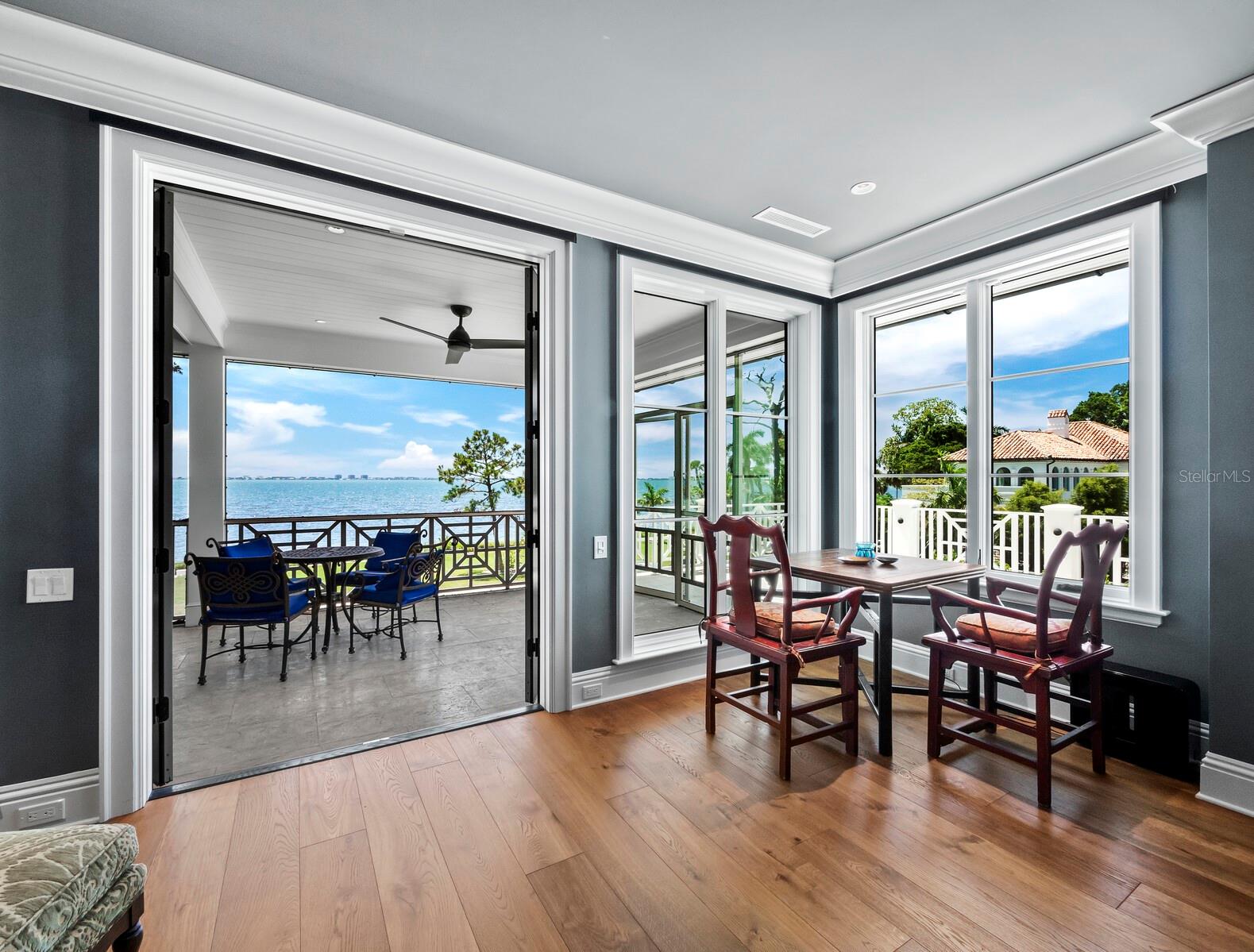 INDIAN BEACH/SAPPHIRE SHORES - Residential