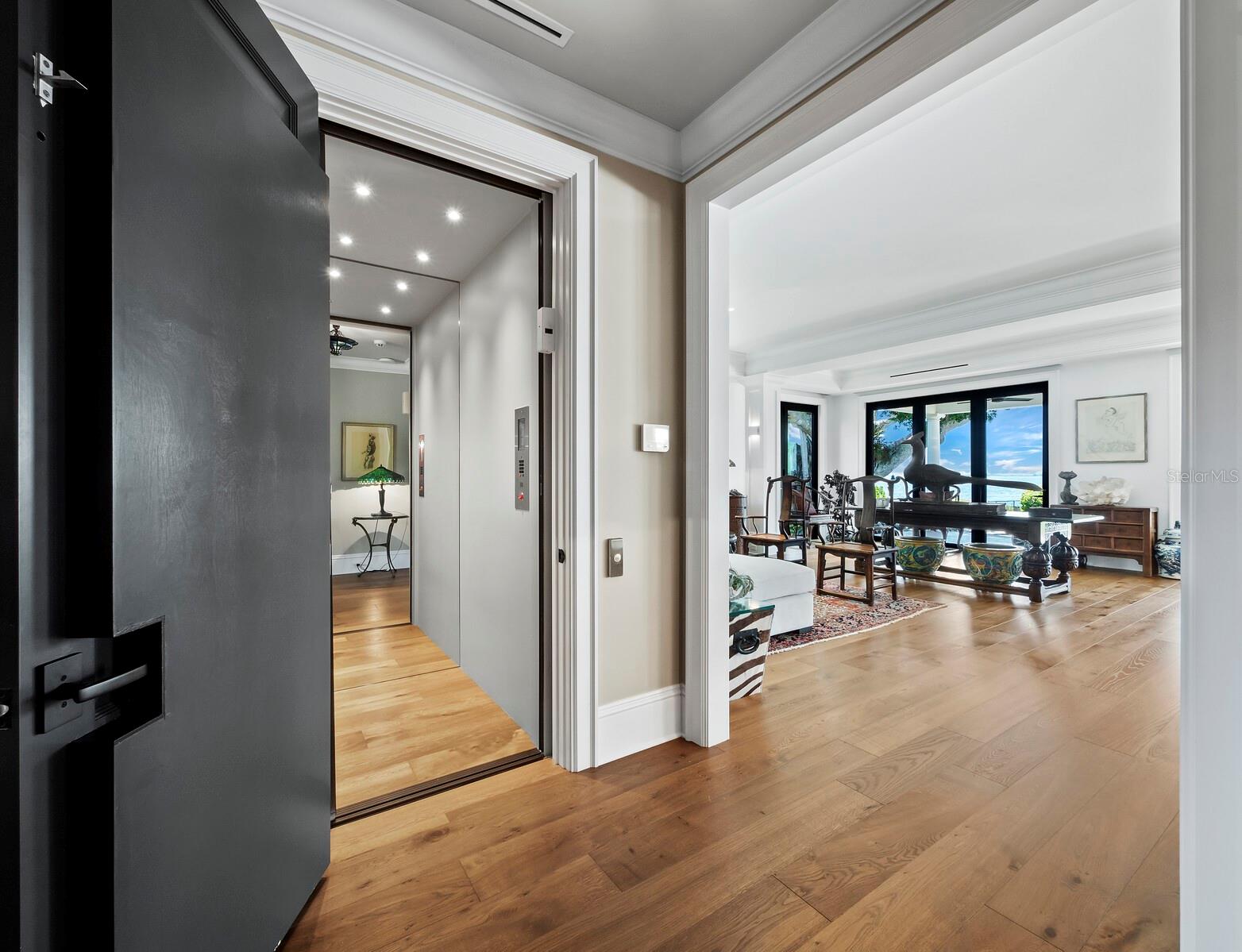 INDIAN BEACH/SAPPHIRE SHORES - Residential