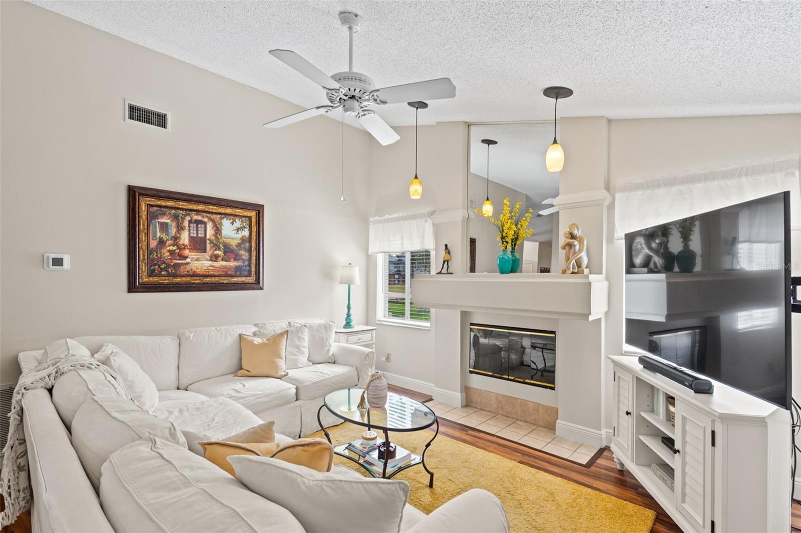2739 HORSESHOE DRIVE