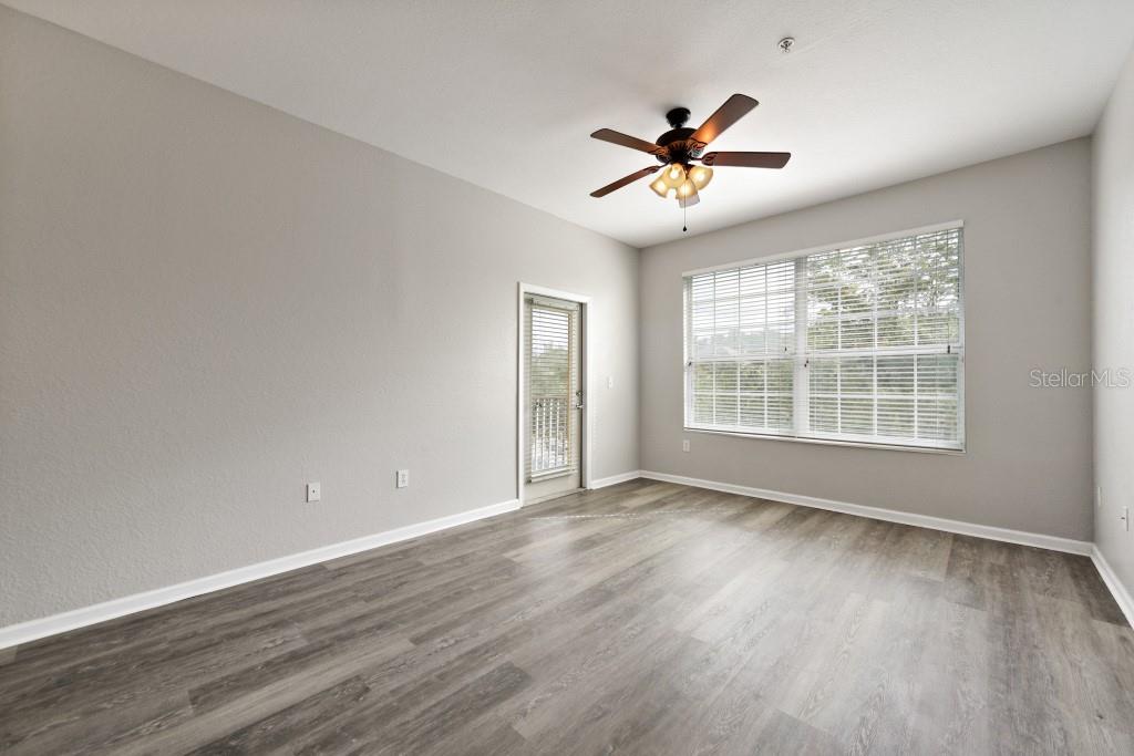 HORIZONS AT VISTA LAKES CONDO PH 1 - Residential