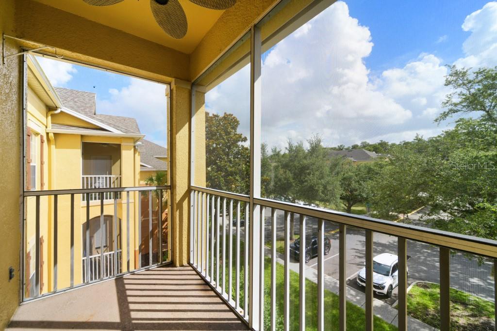 HORIZONS AT VISTA LAKES CONDO PH 1 - Residential