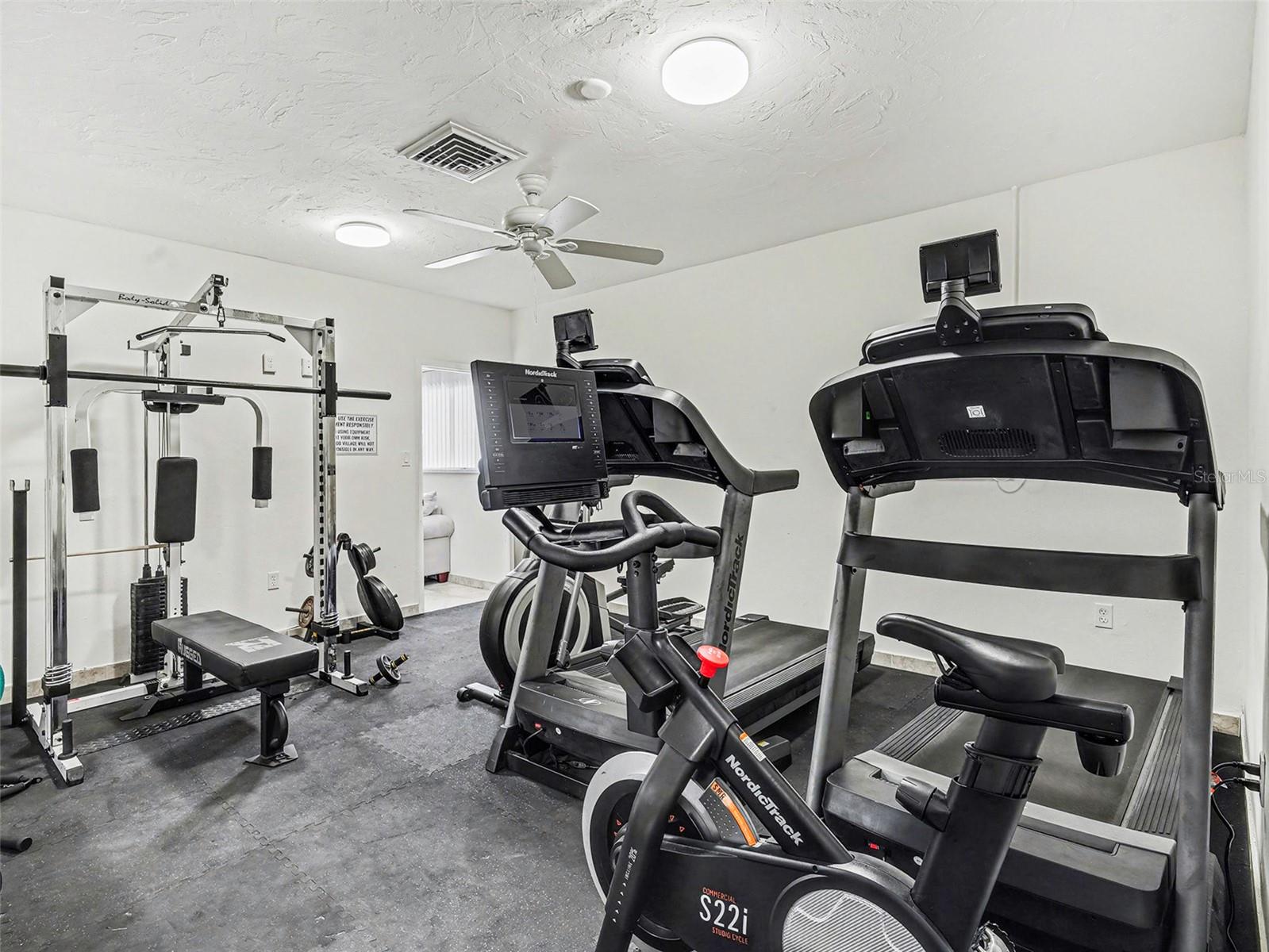 PINEWOOD VILLAGE I - Residential