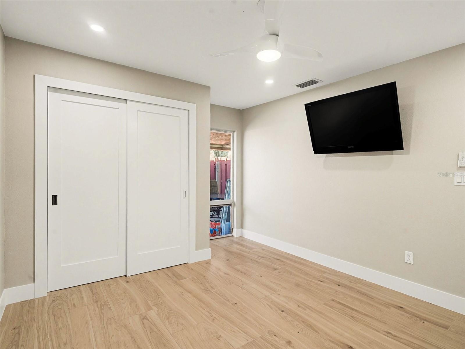 PINEWOOD VILLAGE I - Residential