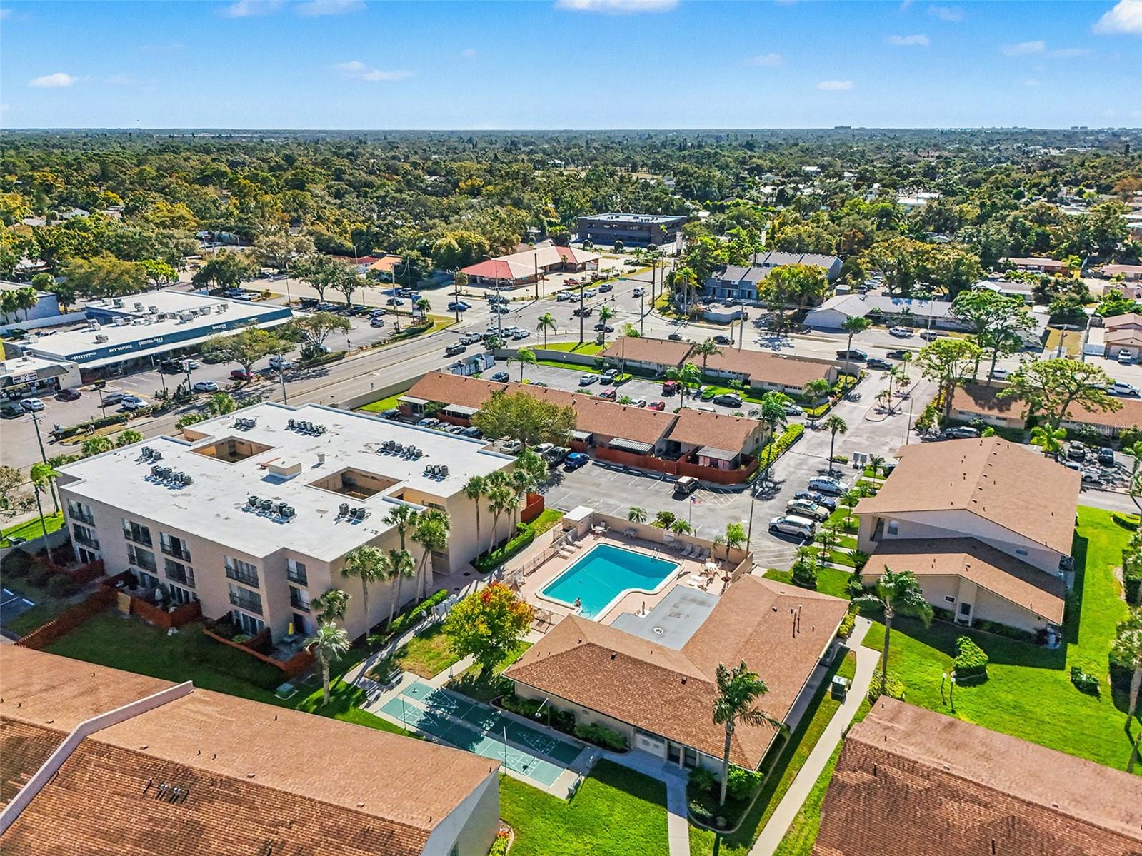 PINEWOOD VILLAGE I - Residential