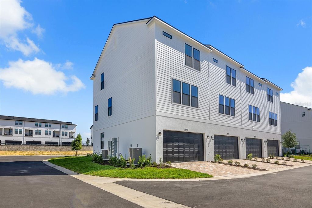 Photo of 15178 Groverside Road, Winter Garden, FL 34787 (MLS # O6404474)